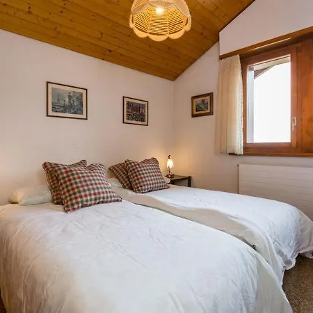Sleeps 8 Wifi Lägenhet