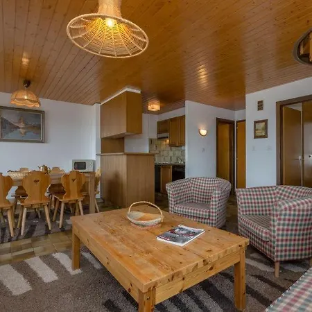 Sleeps 8 Wifi *